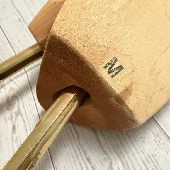 Howard & Phil\'s Western Wear Cedar Boot Shoe Trees Rochester USA Pair Adjustable main image 4